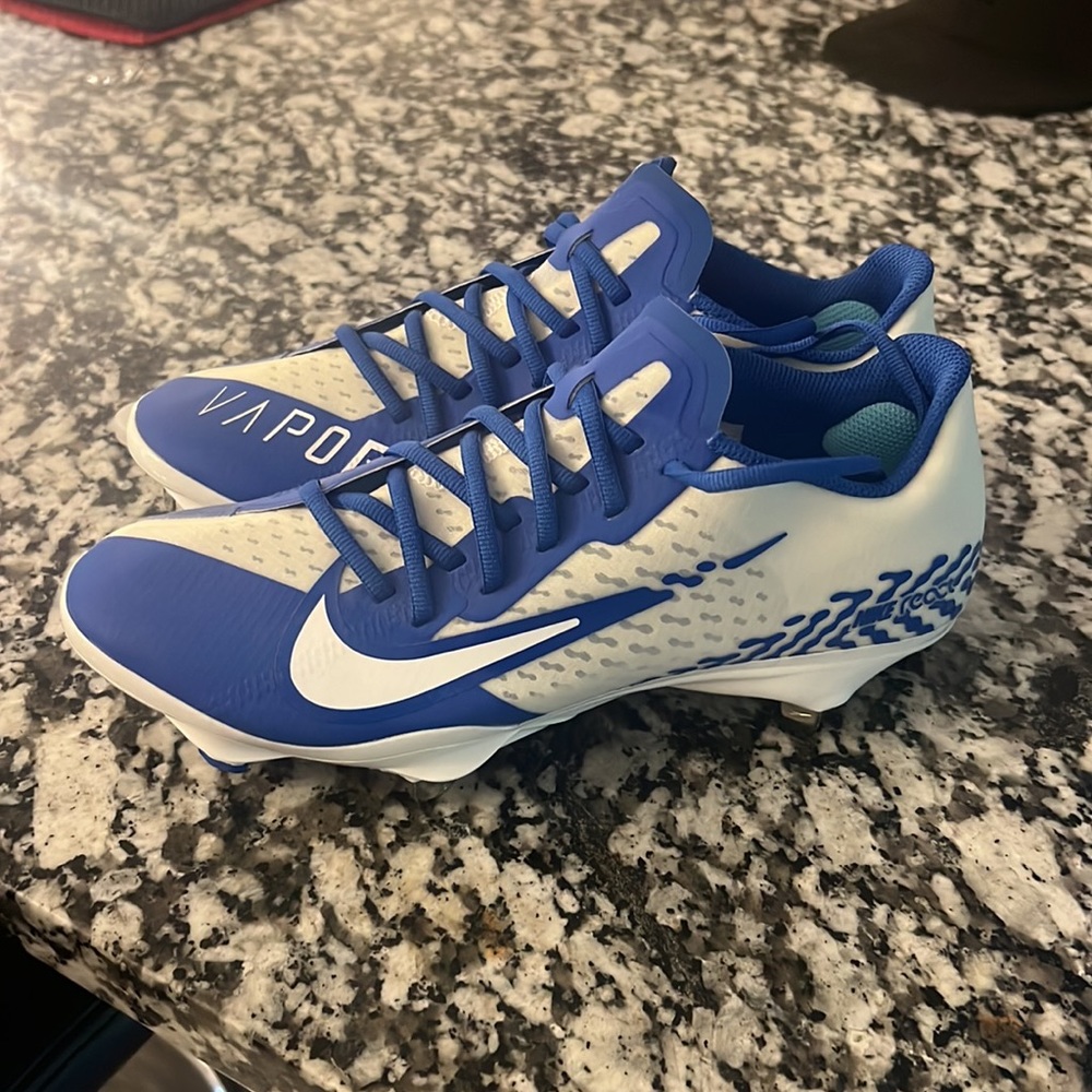 Vapor Nike React Cleats Size 8.5 In Women - image 2